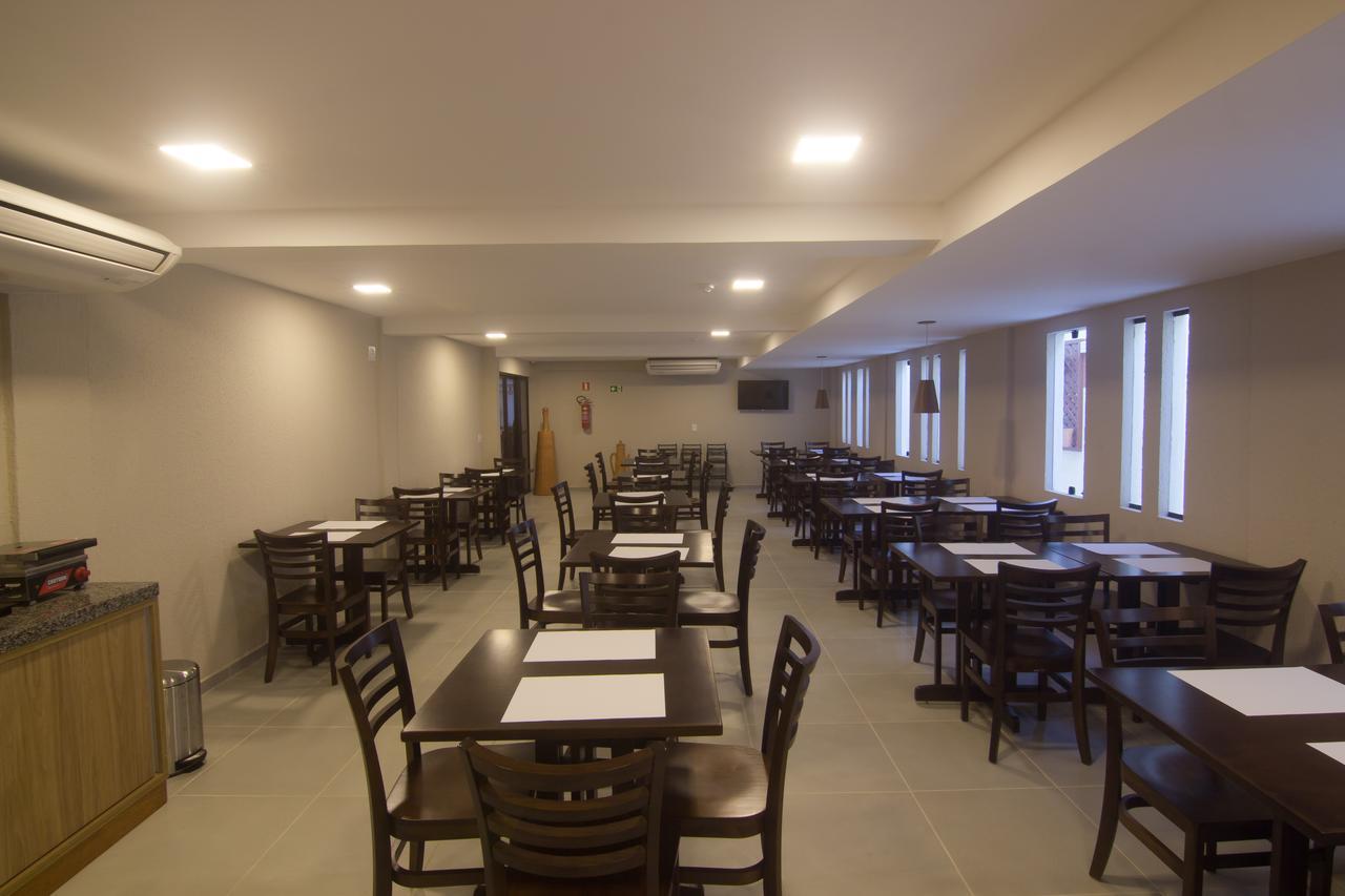 Hotel Privillege Santana do Ipanema 外观 照片